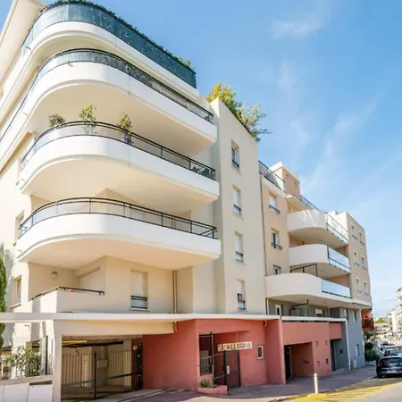 Appartamento Standing In The Heart Of Juan Les Pins *