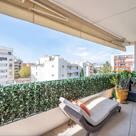 Standing In The Heart Of Juan Les Pins Appartamento Antibes